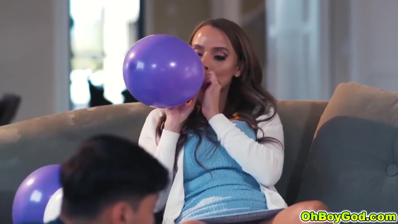 Pristine Edge In Leads A Cheeky Threesome