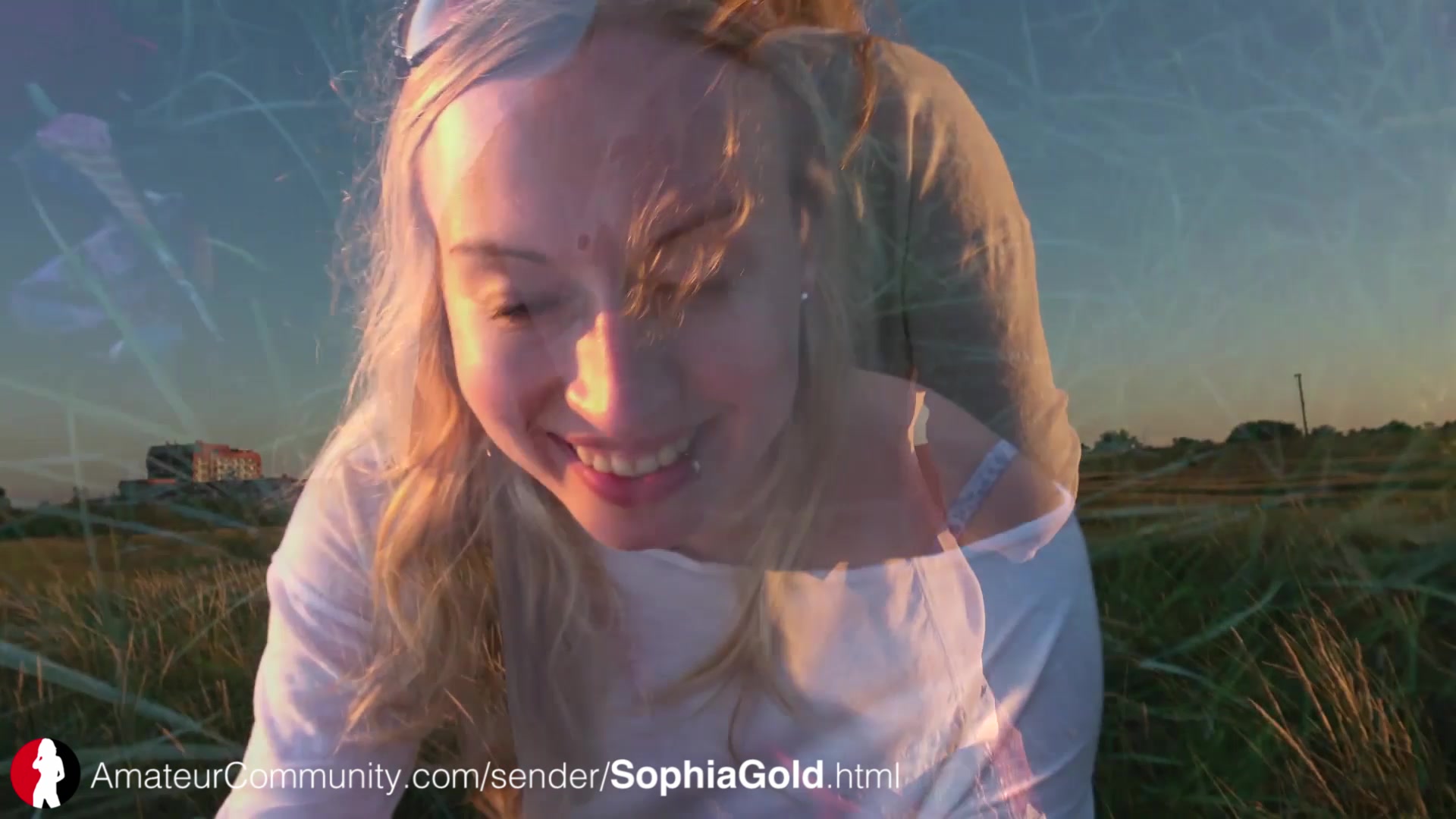 Blonde Sophia beim Blowjob
