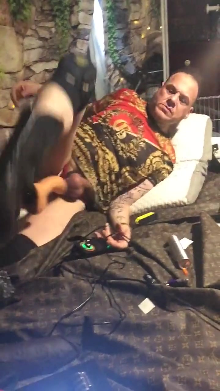 High Speed Dildo Fucking Machine In The Clouds
