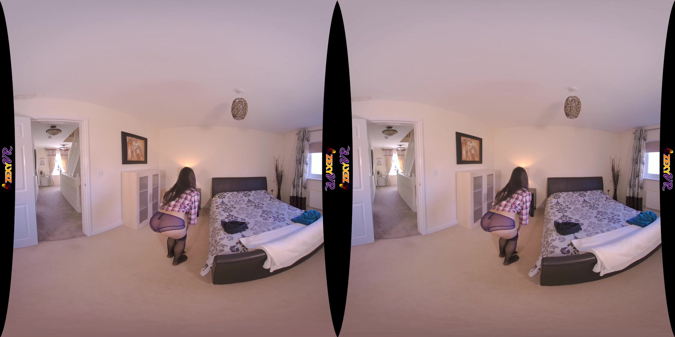 Strip Bargain featuring Ella Jay - ZexyVR