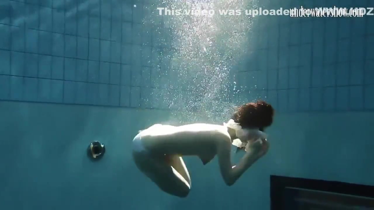 Hot Babe Swims In The Sea Like A Mermaid