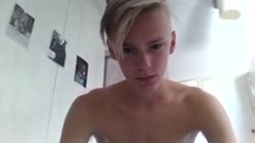 bw Blondy Beats His Big Meat Pt1