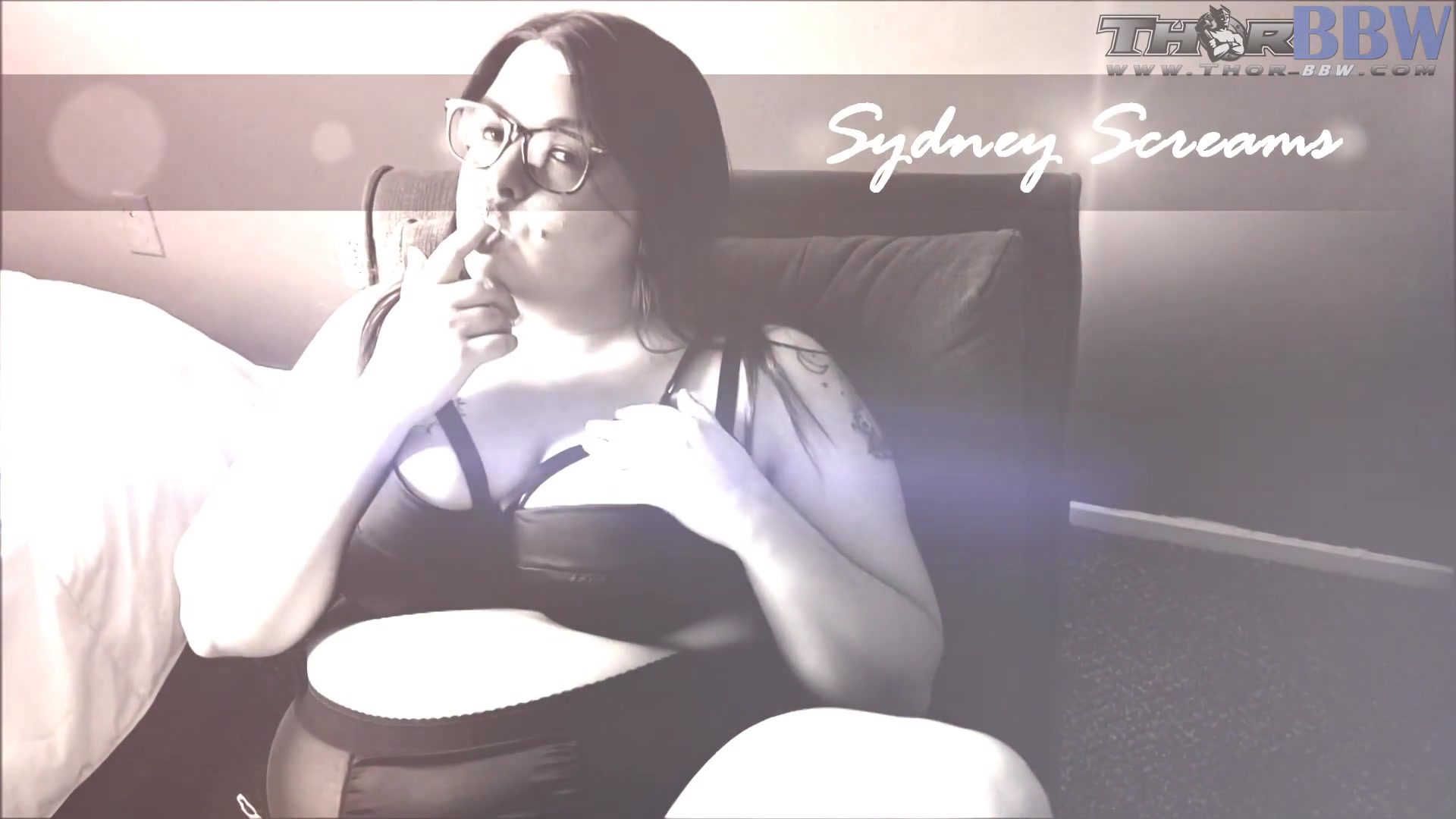 House Guest Sydney Screams - Thor-Bbw