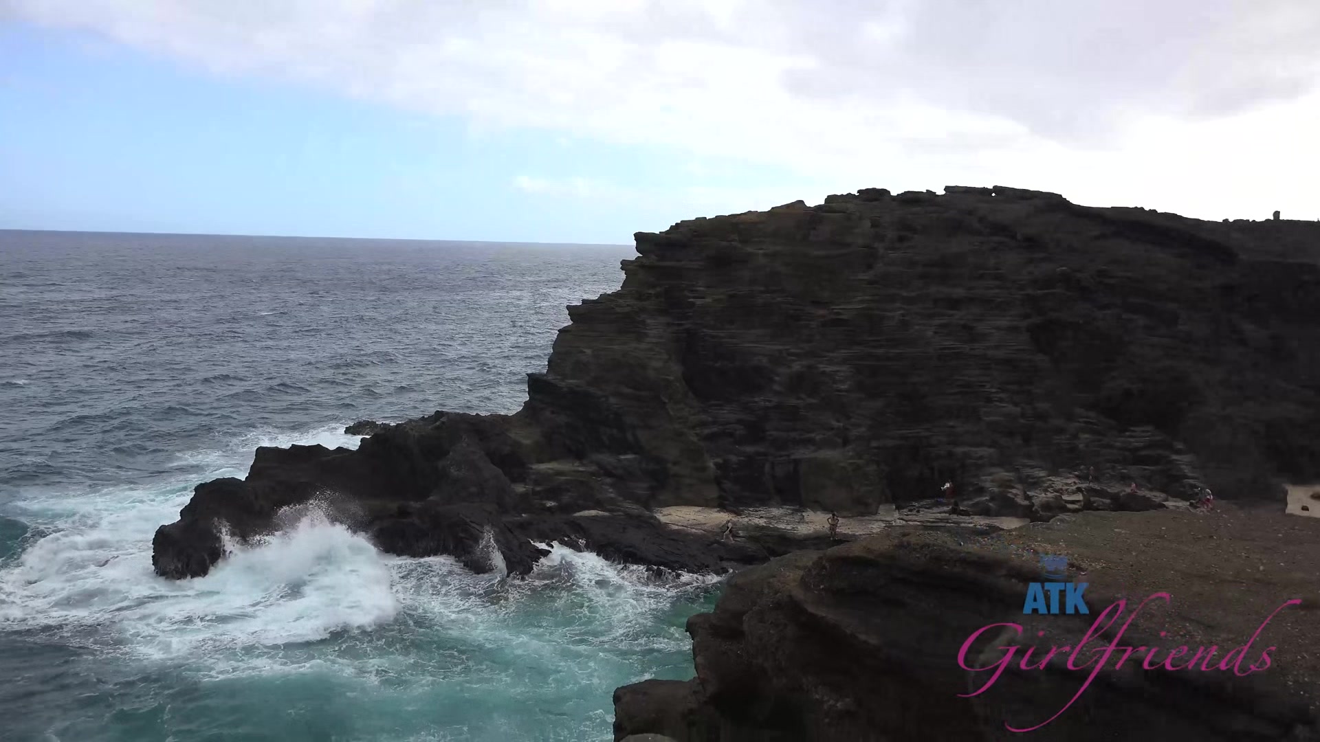 Virtual Vacation Hawaii With Moly Manson 7/8