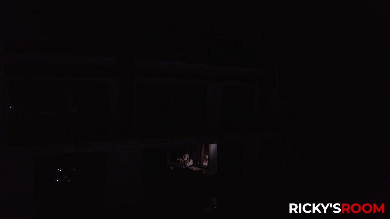 Carried Away By Bomb Ass Sex - RickysRoom