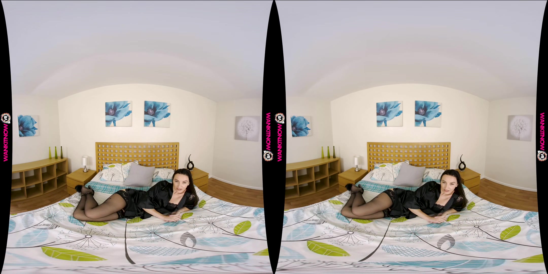 Handy Wanker - Petite Small Tits Nylons - Sexlikereal