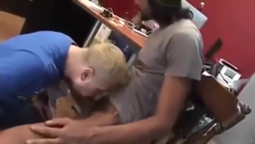 Blue Bailey In Worshipping His Cock