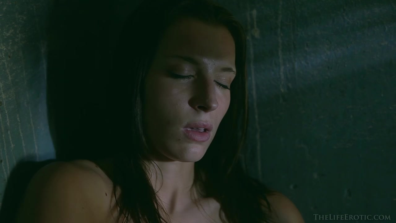 Lost 2 - Victoria Daniels - TheLifeErotic