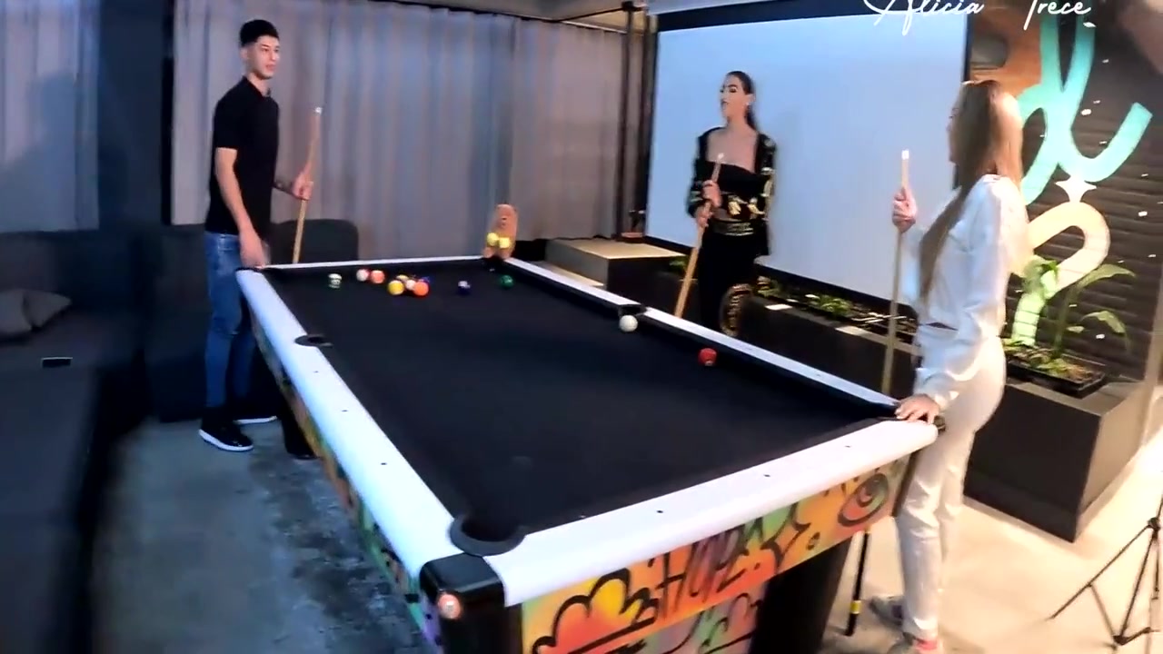 Que Use Mi Palo Y Me Puse Muy Caliente Mimi Boliviana Y Danne Mendez 11 Min - De Ja And Alicia Trece