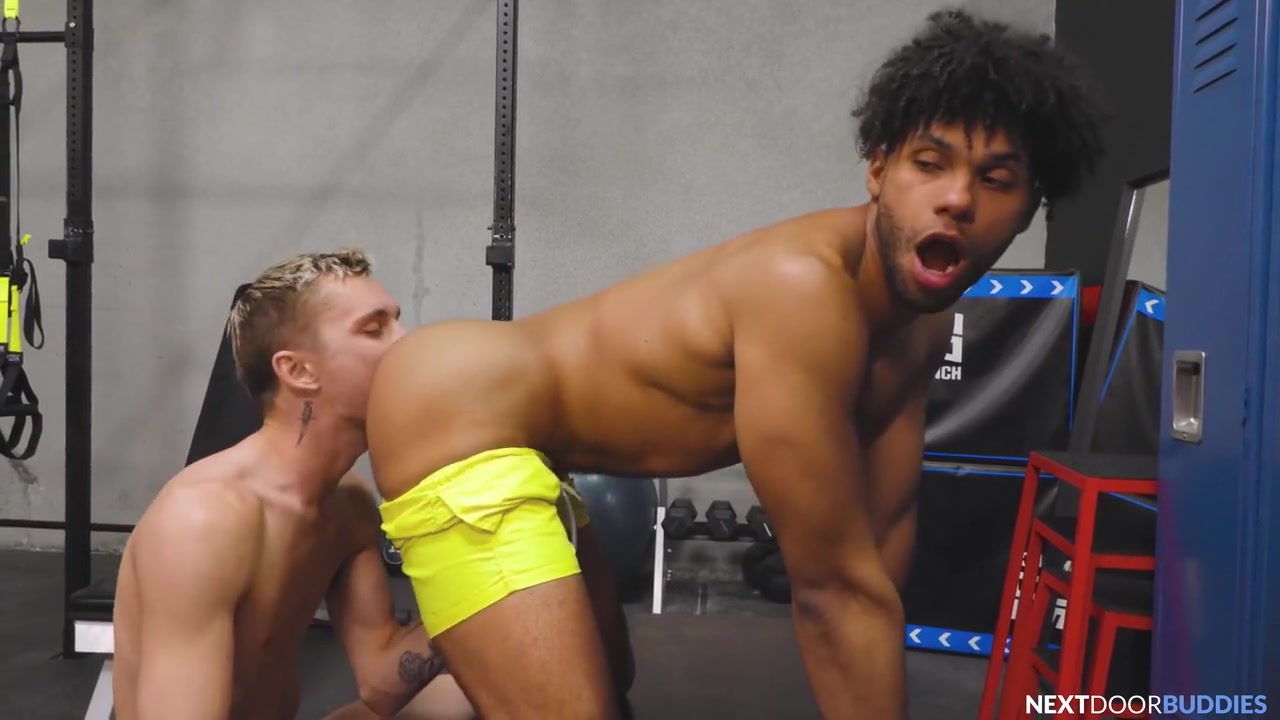 Theo Brady And Tony Genius In Interracial Deep Throat Fun