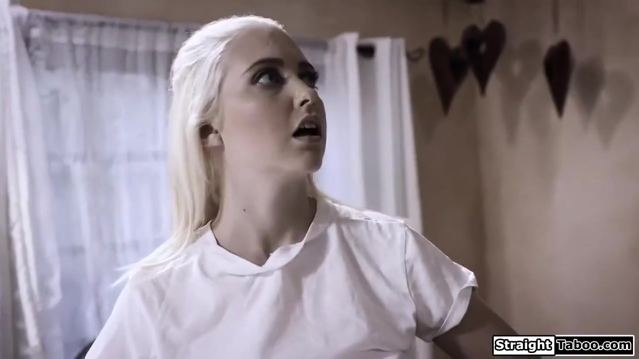 Guy Acts As Doctor To Fuck A Blind teen 18+ With Chloe Cherry