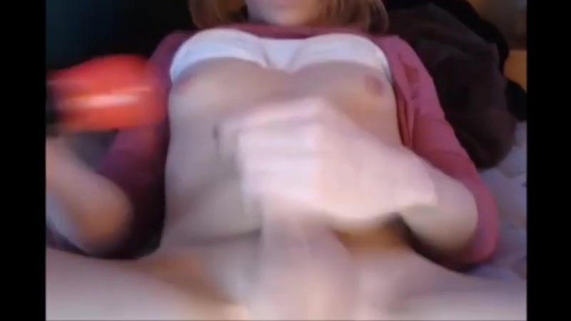 Cute cumming in the web