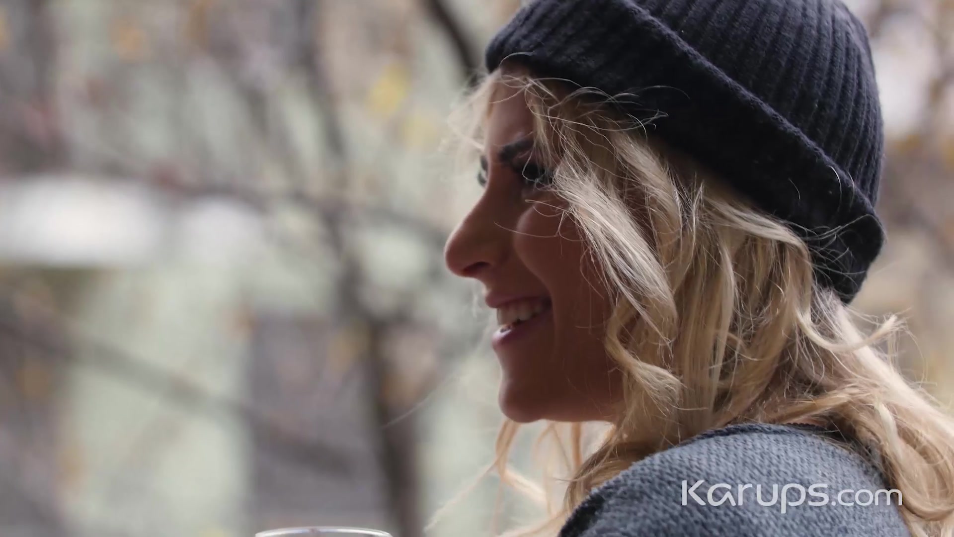 Lindsay Cruz - In Good Cumpany - Karups