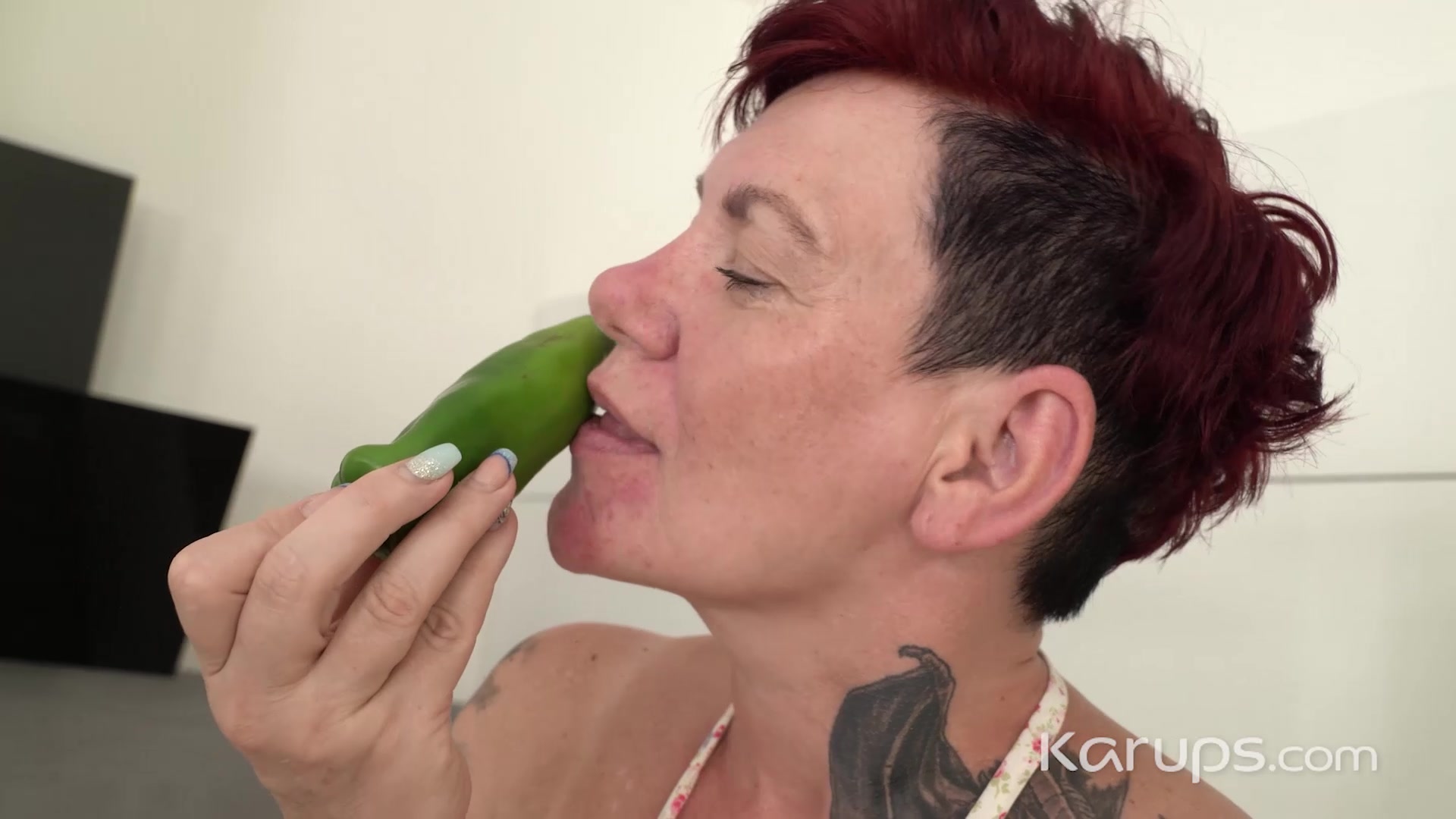 Gia R - Karups