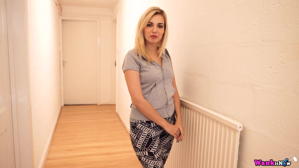 Dolly - I'm Not So Innocent - Sexy Videos - WankitNow
