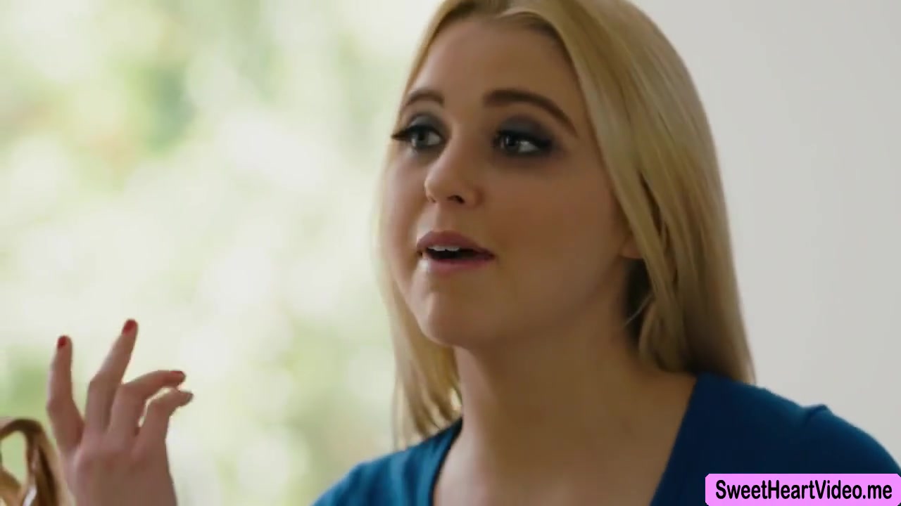 Cherry Blond - Cherry Is A Blond Chick With A Natural Body While Mona