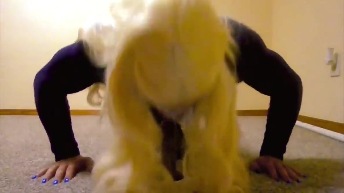 Crossdresser Workout Musclesissy88