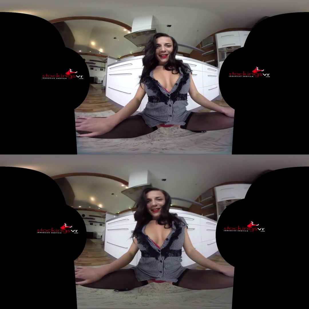 Lola Ver in Come Play With Me - StockingsVR