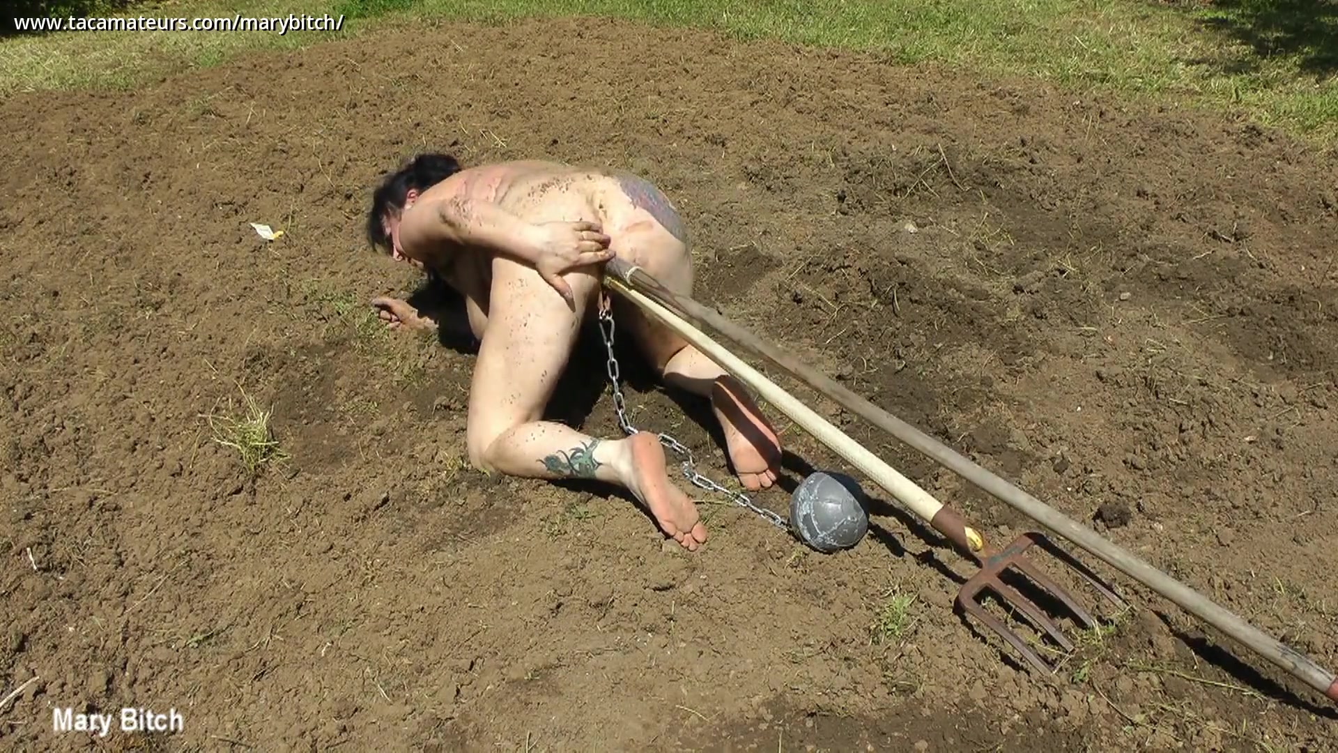 Gardening For Naked Slave Slut Pt4
