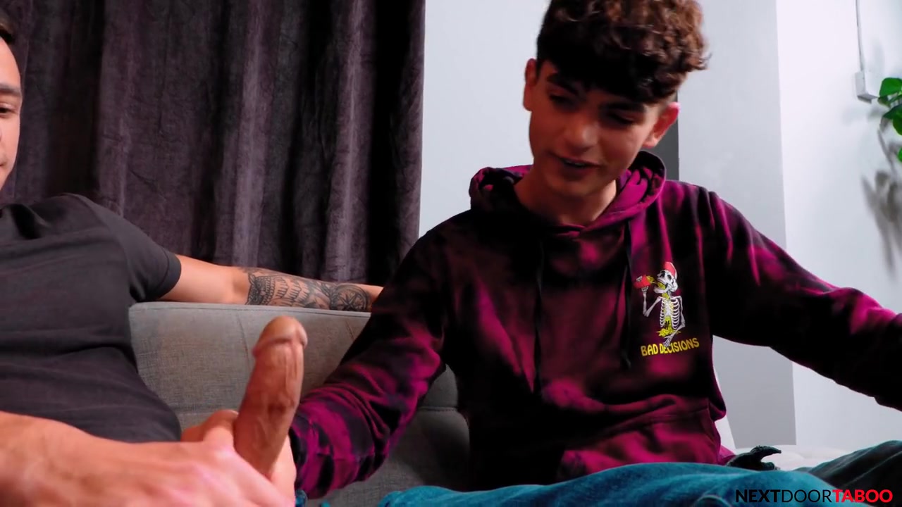 Rimming Between Two Brunettes With Kyle Wyncrest And Zayne Bright