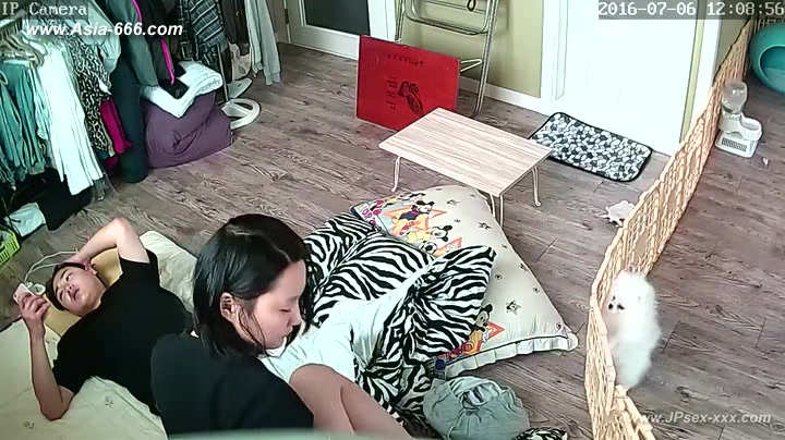 Hackers use the camera to remote monitoring of a lover's home life.***