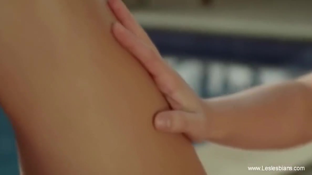 Horny Lesbian Babes Love To Kiss And Lick Pussy
