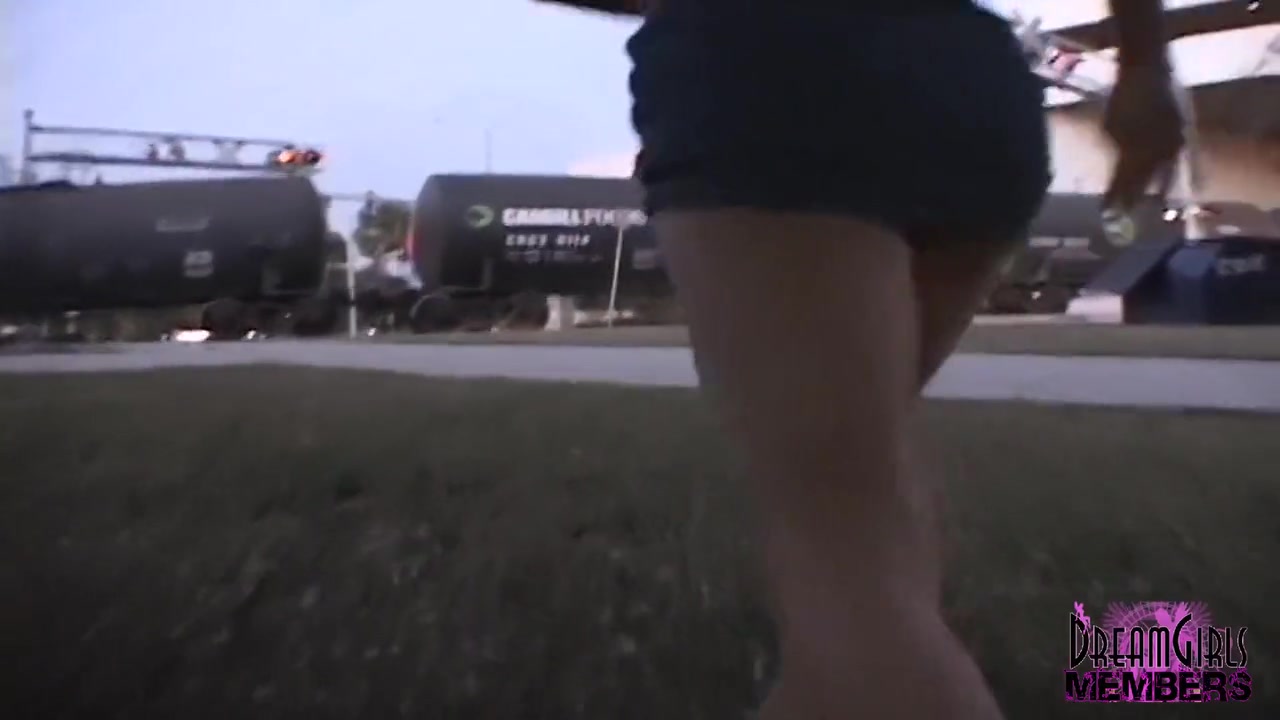 Cute Girl From The Club Does A Nude Video