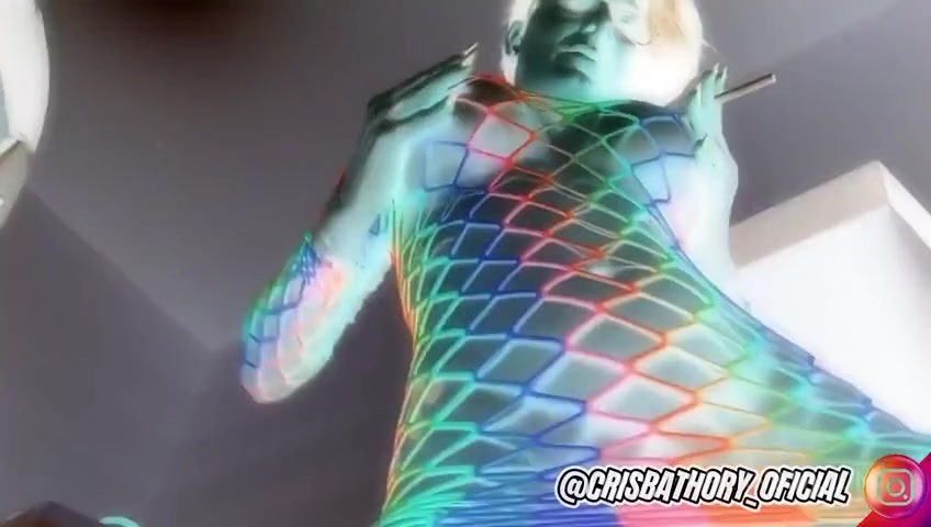 squirting from bitch Cris - PissVids