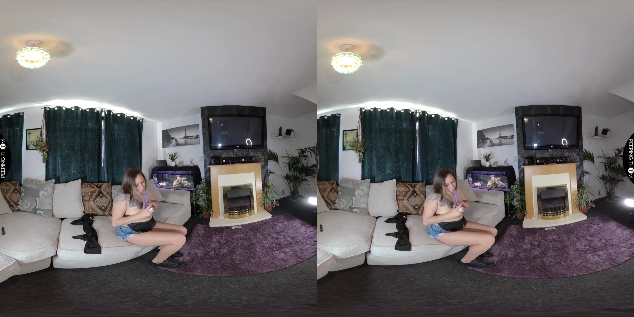 Short Shorts Squirt - PeepingThom