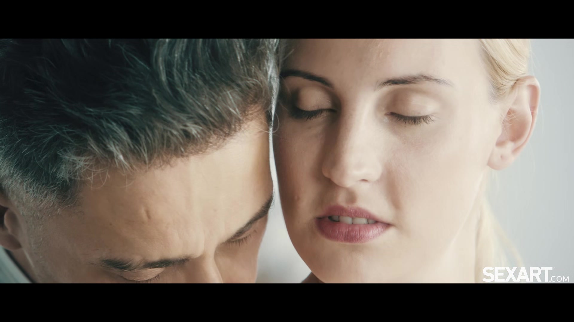 Affair Of The Heart - Lulu Love & Mugur - SexArt