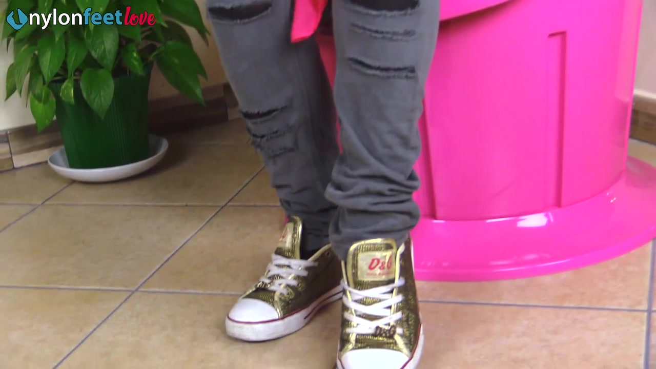 Bianca's sexy legs and feet in black opaque tights