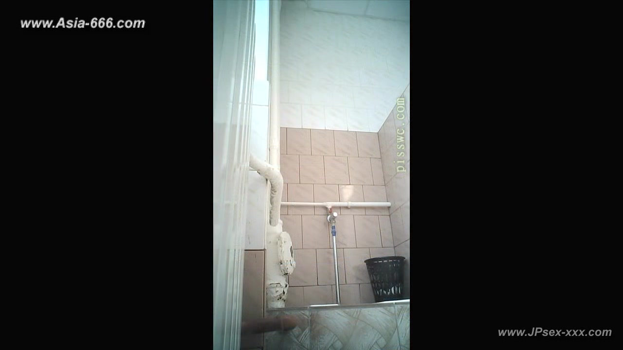 peeping blondes go to toilet.46