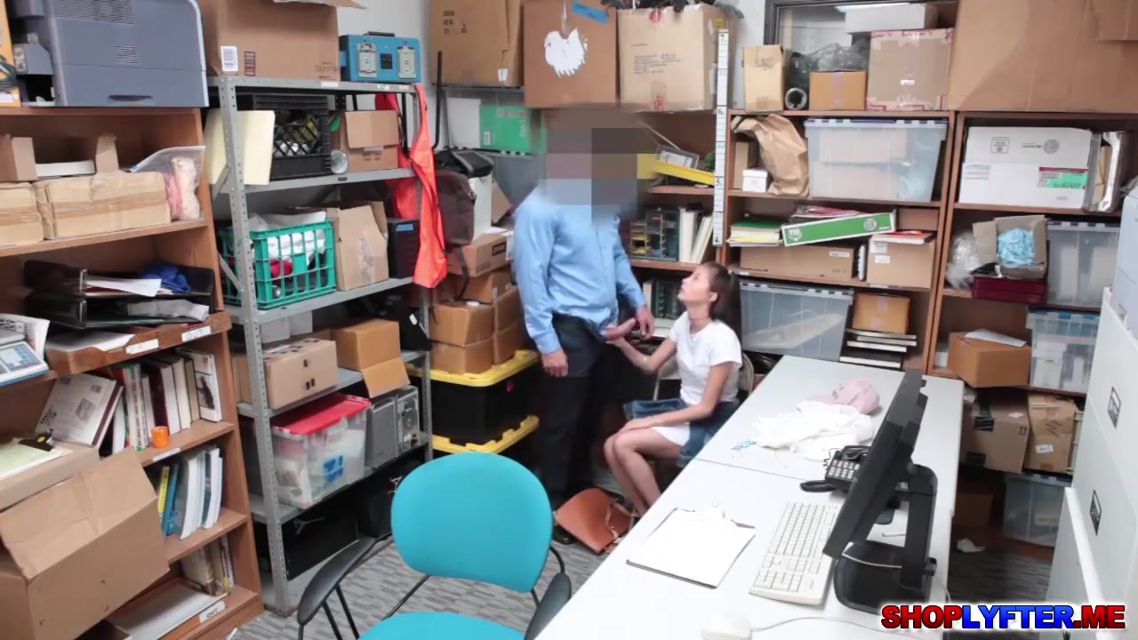 Hot Punishement For teen 18+ Shoplifter Carolina