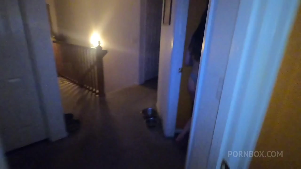 Did You Just P On My Butt??!! Roleplay Enjoy! - PissVids
