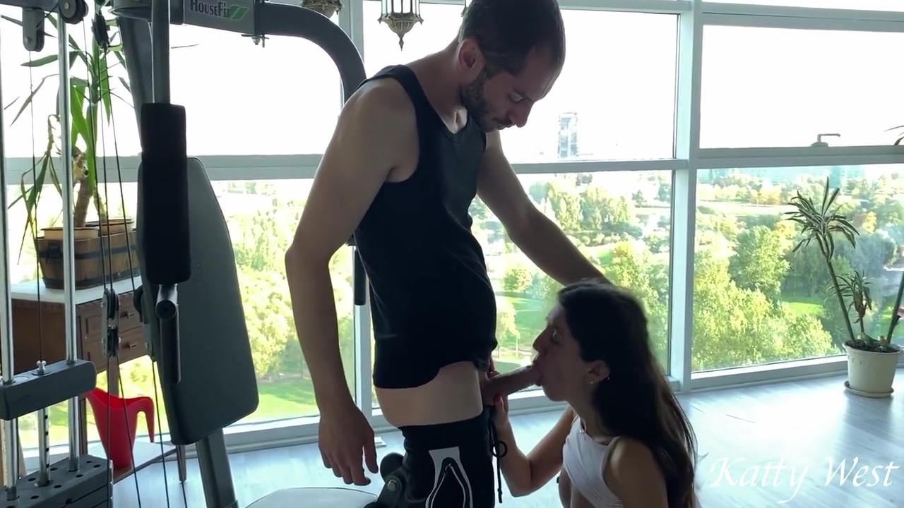 Stepsister Asked Stepbrother To Show Dick He Could Not Refuse And Fucked Her Cum In Her Pussy
