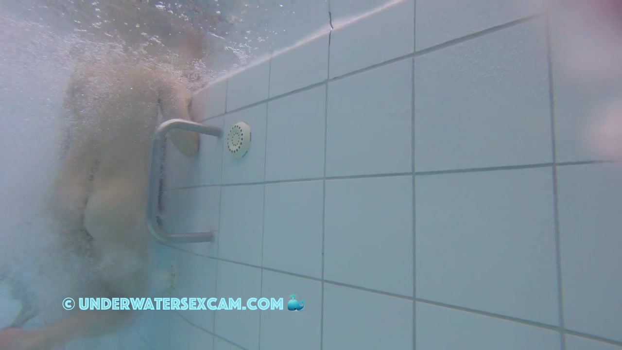 In This Underwater Video We See A Lot Of Piercings And Tattoos