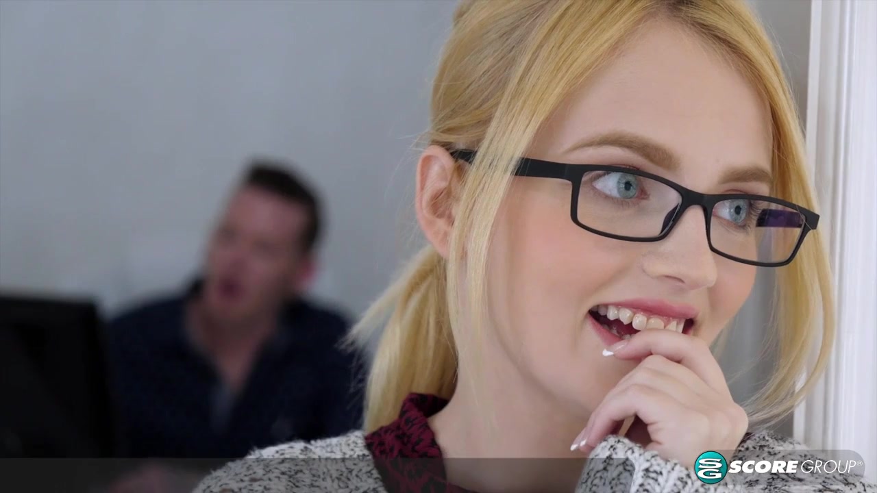 Sweet Kate Bloom Gets Fucked Hard and Facialized at an Interview - Kate Bloom and Johnny Goodluck - 18eighteen