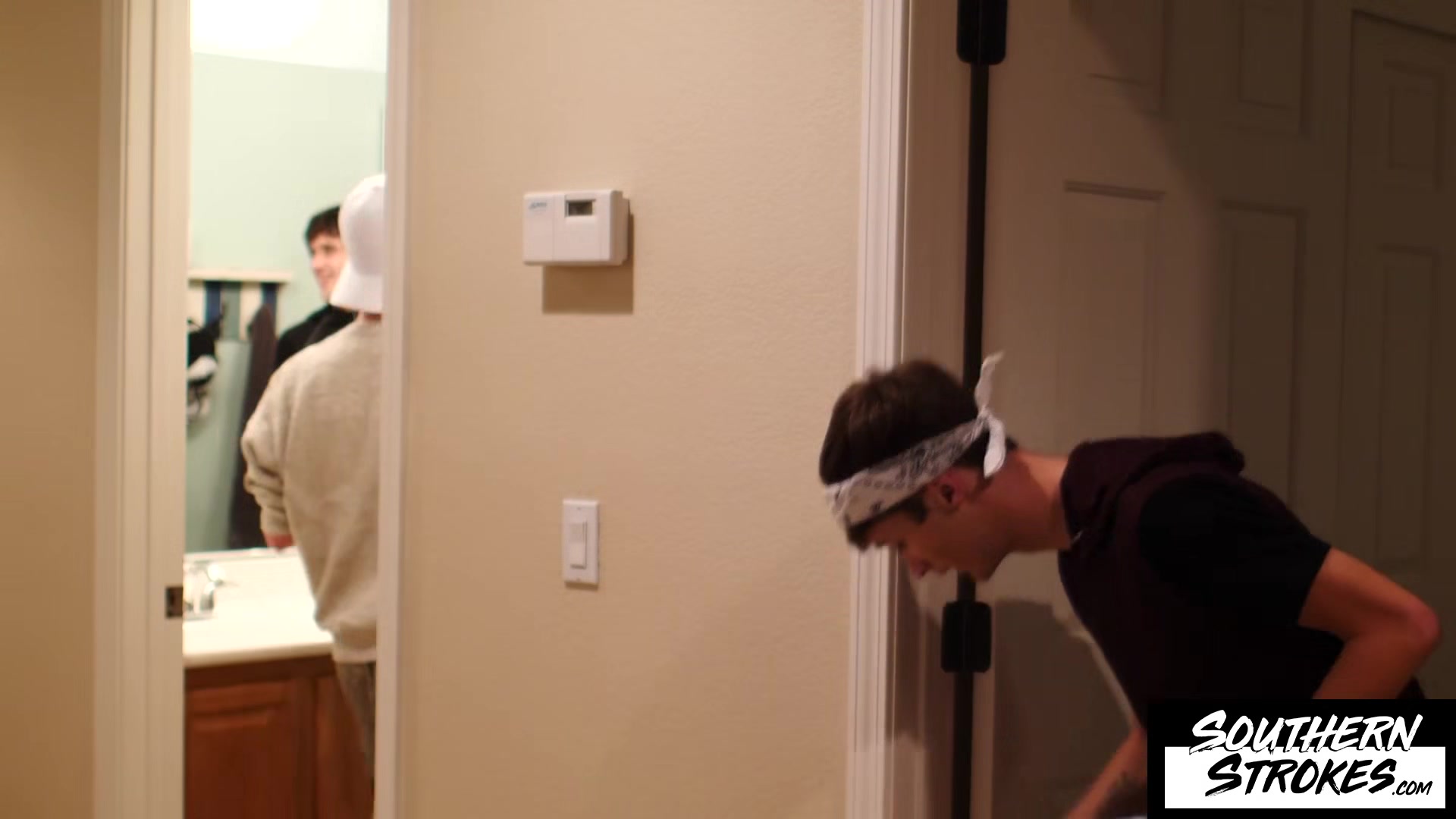 SOUTHERNSTROKES Adam Strong And Chris Summers Having Threesome With Zack Love