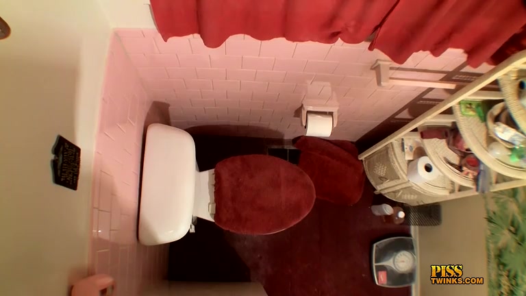 A Room Of Pissing Dicks - Jake Reid, Leo Mcarthur