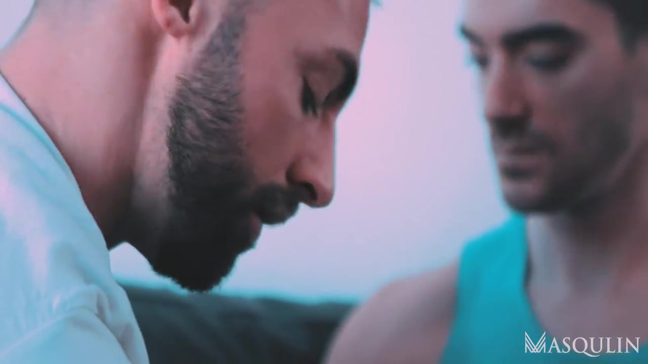 Jeremy And Raphael Start A Hot Bromance - Raphael Louis And Jeremy London