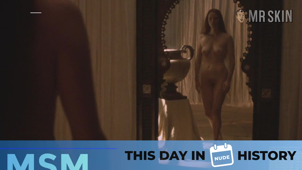 19-Year-Old Liv Tyler and Jamie Lee Curtis' HUGE Boobs - Mr.Skin