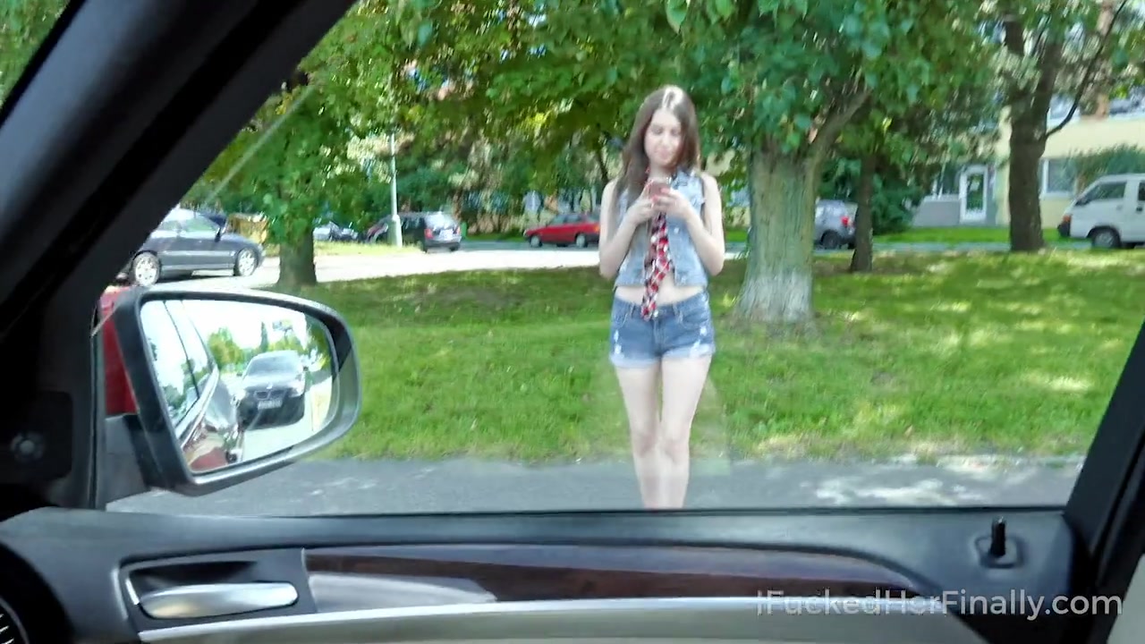 Cutie asks dude for a ride in exchange for a couple of orgasms