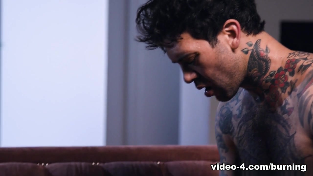 Brooklyn Gray & Small Hands in Girls Like It Rough - Brooklyn Gray - BurningAngel