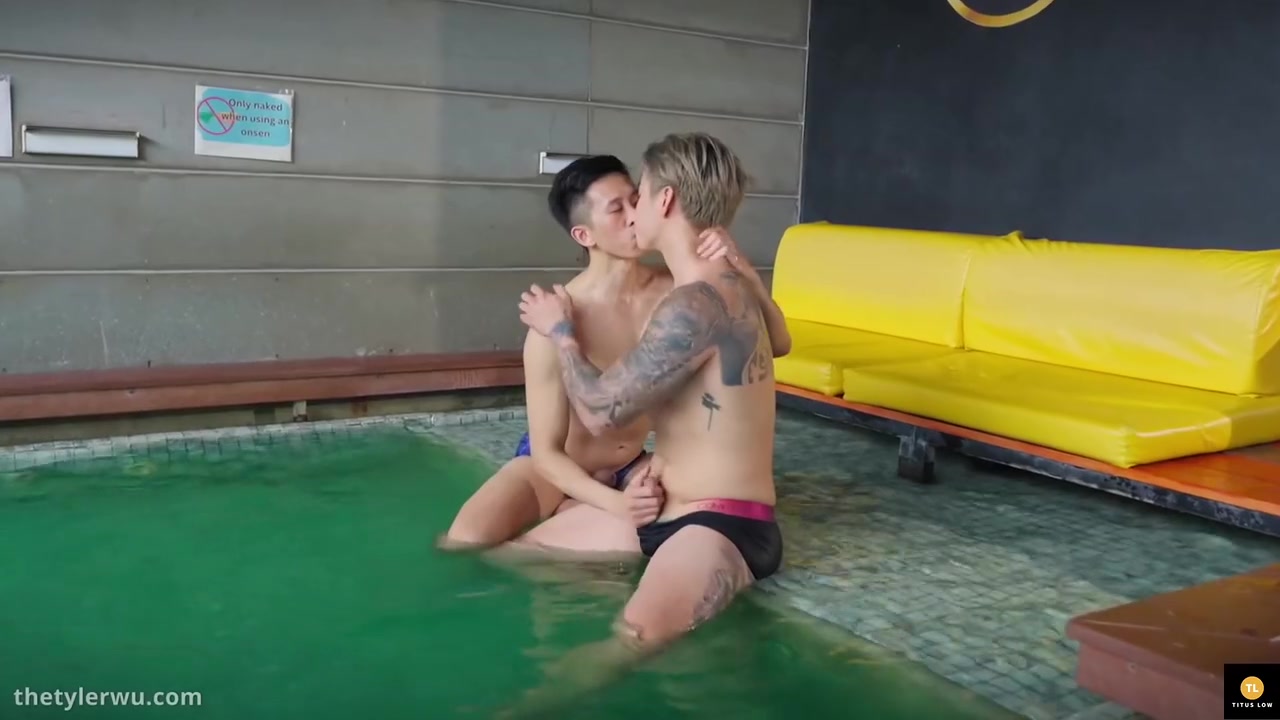 Titus Low And Tyler Wu In The Bathhouse Flipfuck