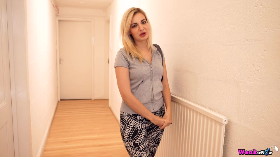 Dolly - I'm Not So Innocent - Sexy Videos - WankitNow