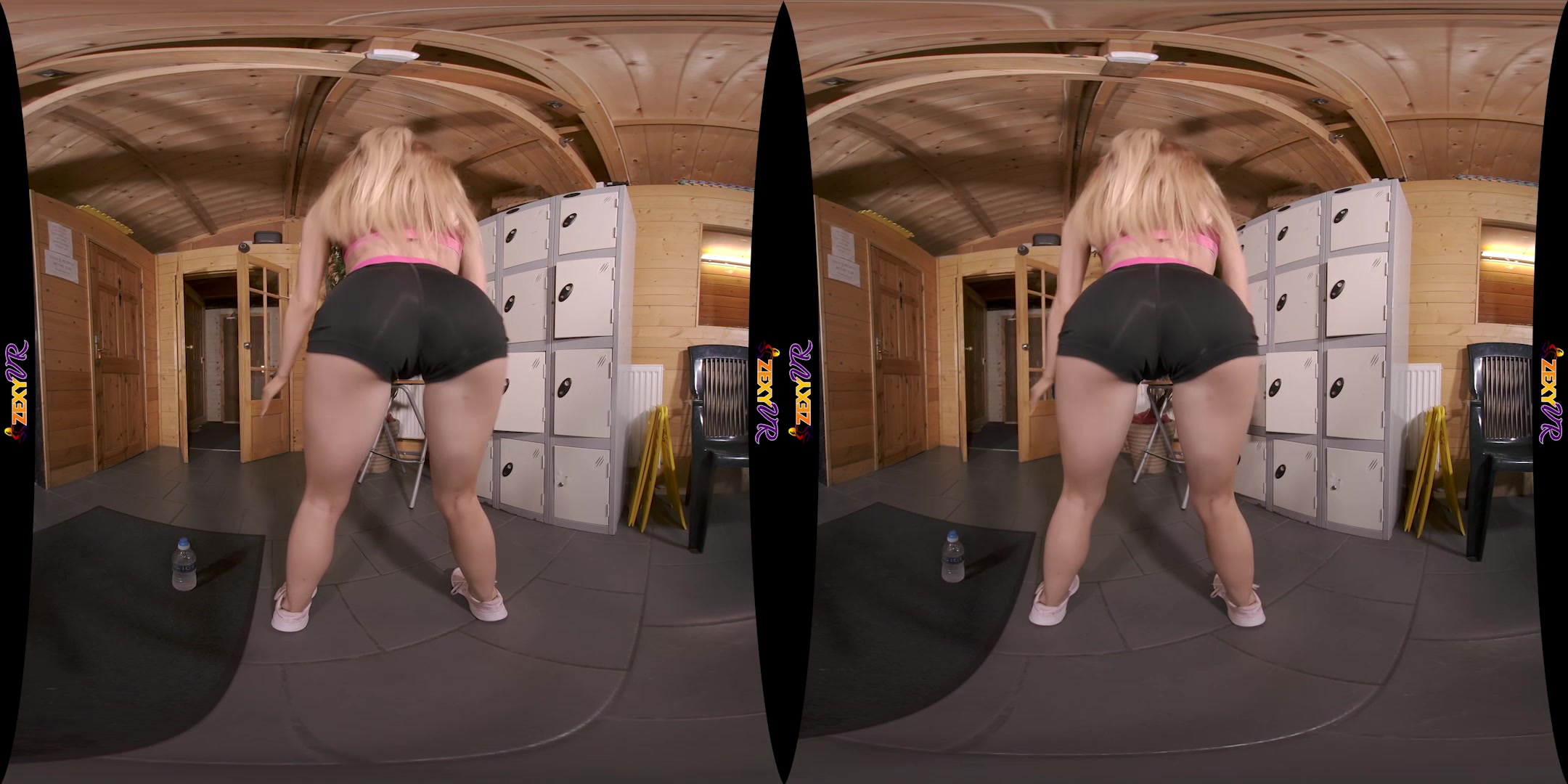 Your Personal Trainer featuring Lizzie - ZexyVR