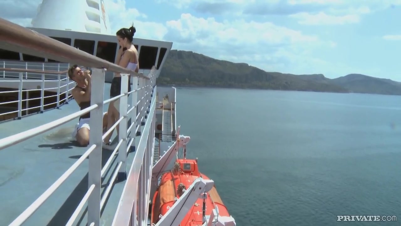 Choppy Anal On The High Seas