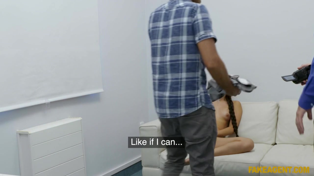 James Brossman & Andreina De Luxe in Juicy ass cute Colombian sofa sex - FakeHub