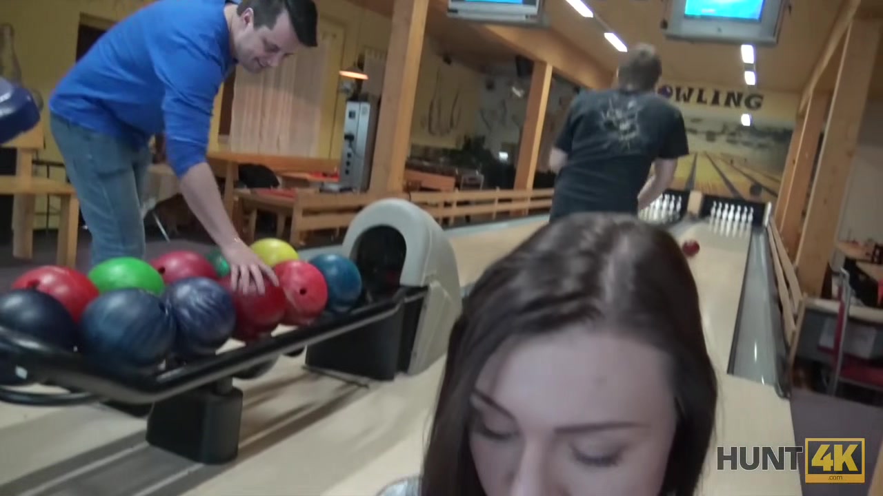 HUNT4K. Hunter is looking for awesome sex for money in bowling place
