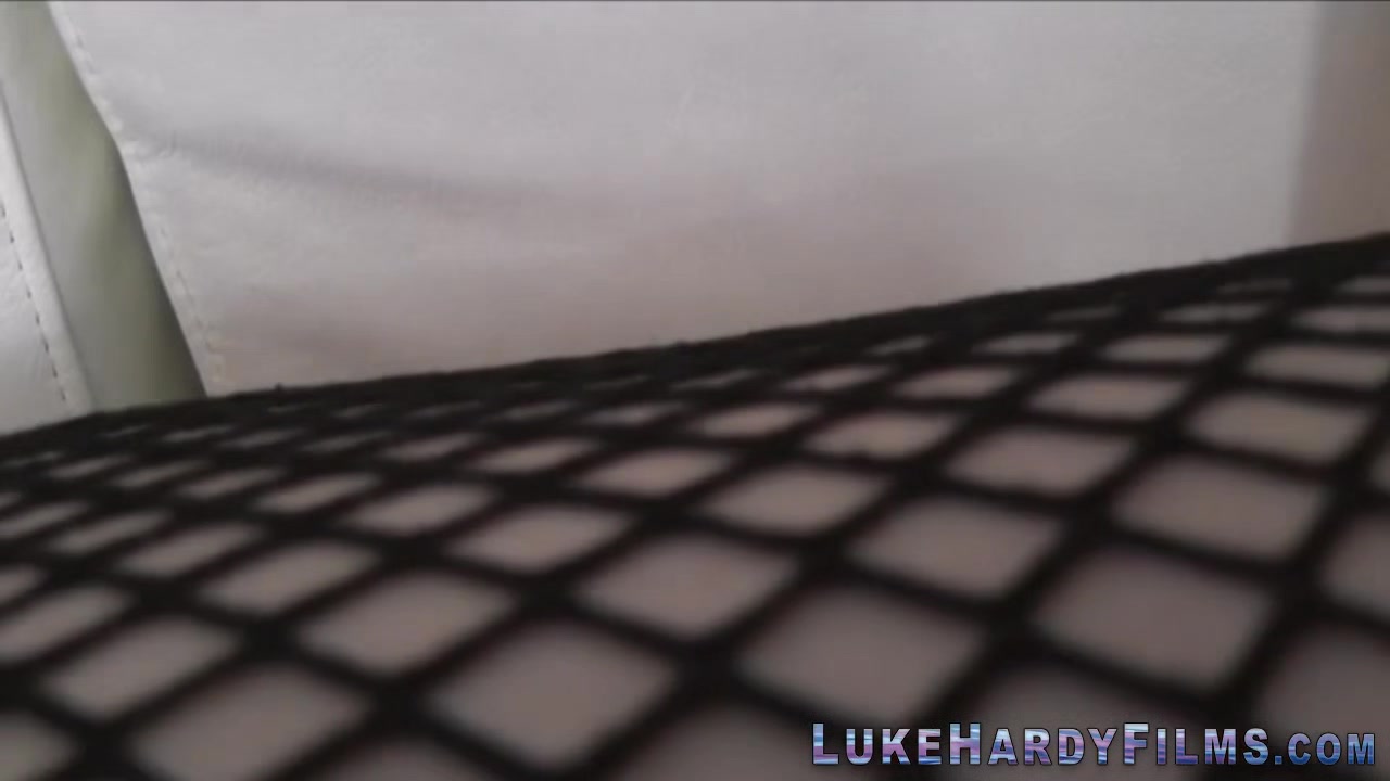 Busty alt tattooed brit in pov gets fucked